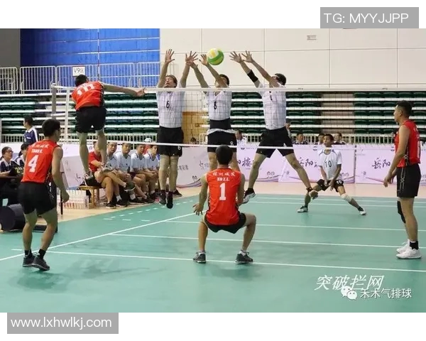 重庆足球队区域防守体系解析及其在比赛中的应用与效果分析 重庆足球队区域防守体系解析及其在比赛中的应用与效果分析