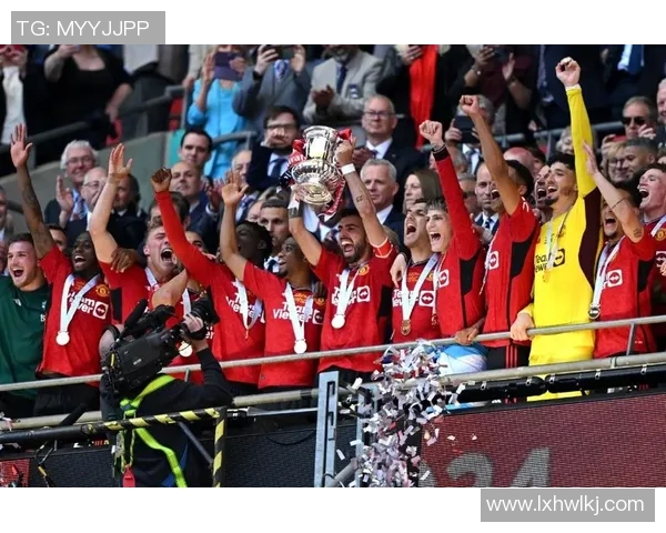 从1999到2008曼联的辉煌历程与战术演变分析