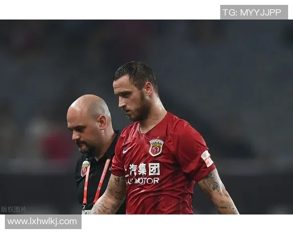 伊朗与阿曼展开激烈较量预选赛争夺战引发球迷热议