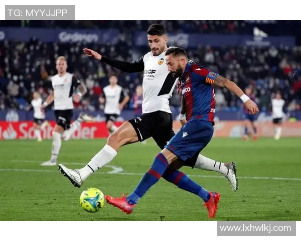 其姆奇与巴伦西亚的精彩对决揭示足球战术与团队合作的魅力