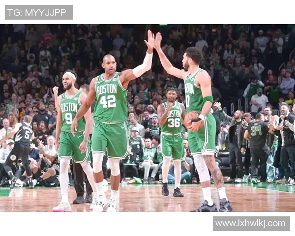 凯尔特人对阵雄鹿的精彩对决央视全程直播不容错过