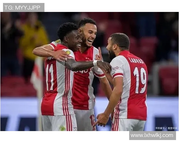 马斯特里与福图纳的激烈对决揭示了荷甲联赛的竞争魅力与球队实力较量