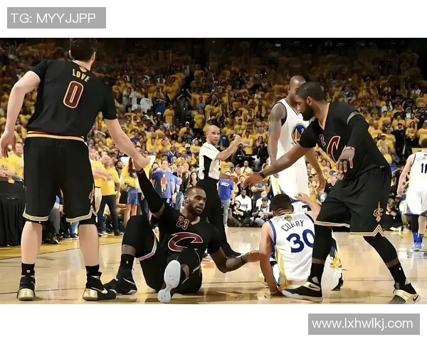 2017年NBA季后赛骑士与勇士的巅峰对决回顾与分析 2017年NBA季后赛骑士与勇士的巅峰对决回顾与分析